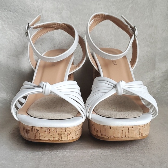 🆕️ TOP MODA White Knotted Cushioned Platform Cork Block Heel Sandals SIZE: 8 - Picture 5 of 11
